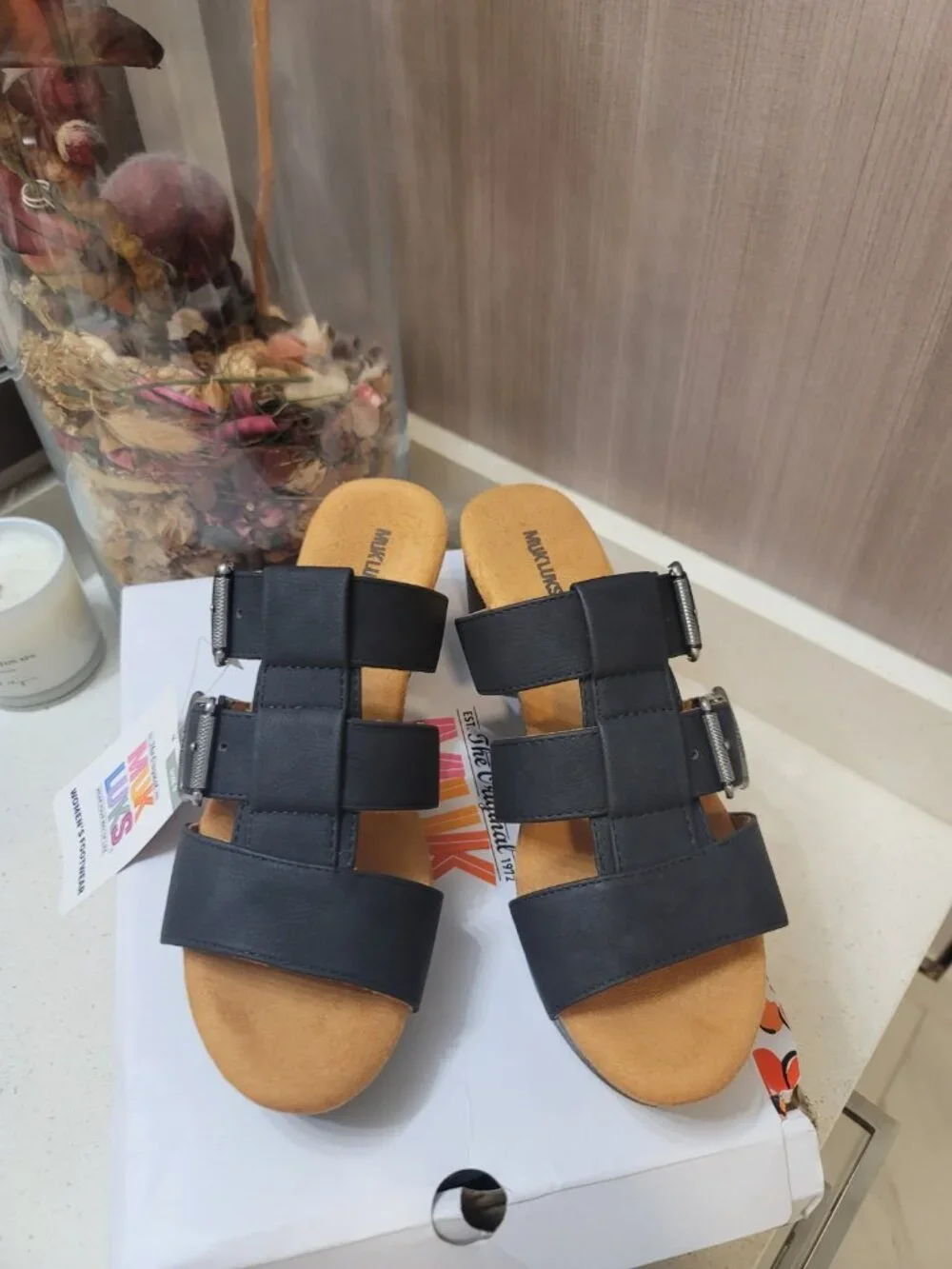 MUK LUKS Myra Sandal Women's Sandal Sz 9 New NIB Black